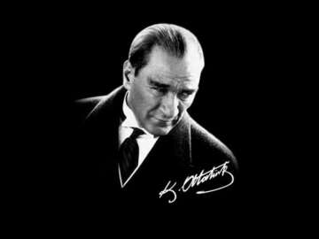 Atatürk, Ölümünün 76. Yıldönümünde Anılıyor