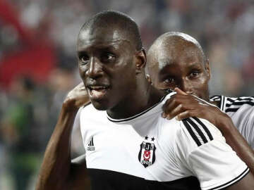 Demba Ba İçin Özel Beste!