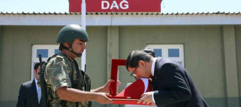 Başbakan Davutoğlu Dağ Hudut Karakolu'nda