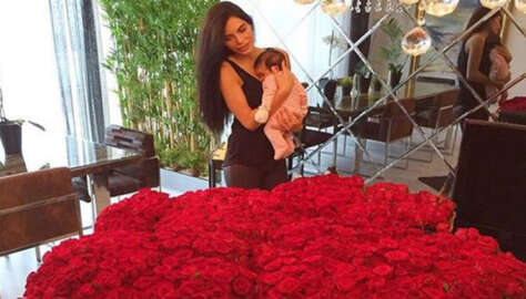 Ümit Aslan'dan Ceren Hindistan'a 3300 gül