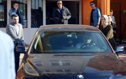 Cumhurbaşkanı Erdoğan’ın kızı ve damadı oy kullandı