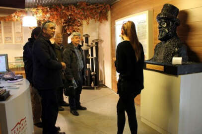 İbrahim Müteferrika Müzesi’nden sanatçıya özel kağıt üretimi