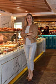 Beyaz Fırın Etiler şubesini açtı