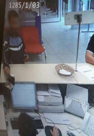 Bağcılar’daki silahlı banka soygunu kamerada