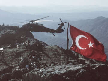 Diyarbakır’da ‘Bayrak 54’ operasyonu sürüyor