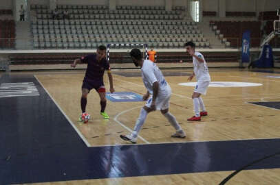 Futsal finalleri Yalova’da başladı