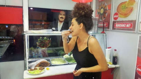 Dilan Çıtak, babası İbrahim Tatlıses’in tezgahının başına geçti