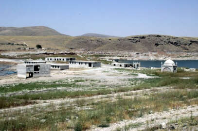 Kayseri’de sular altında kalan köy gün yüzüne çıktı