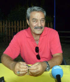 Kadir İnanır: “Dünyanın hiçbir gücü sanatın karşısında duramaz”