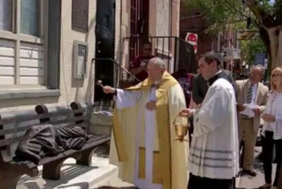 ABD’de yapılan evsiz adam heykeli tartışmalara yol açtı