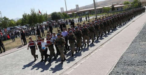 'Tek tip' kıyafette detaylar belli oldu