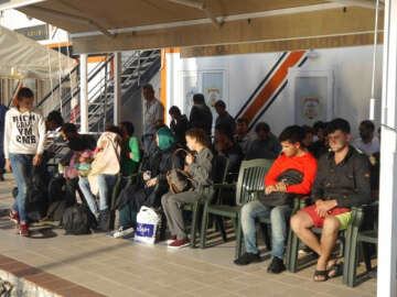 37 kaçak göçmen yakalandı