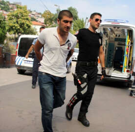 Hapse girmemek için sahte kimlik çıkardı, kimlik bilgilerini kağıda yazdı