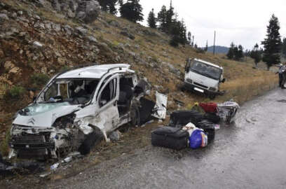 Seydişehir’de iki ayrı kazada 12 kişi yaralandı