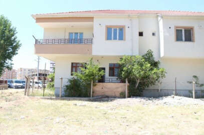 Evdeki bütün eşyaları çalan hırsızlar parmak izinden yakalandı