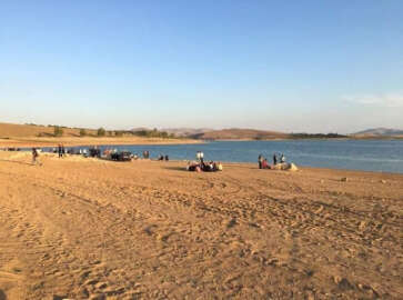 Düşen terliği almak isterken boğuldu