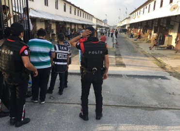 Veliefendi Hipodromu’na helikopter destekli operasyon