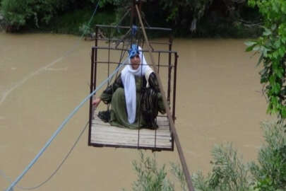 34 yıldır bekledikleri köprü bir yıl dayanabildi