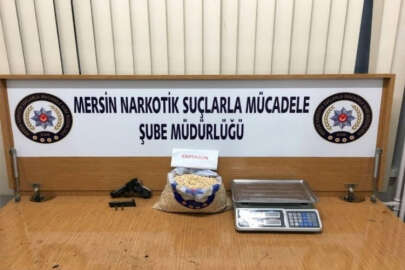 Mersin’de 29 bin 700 adet uyuşturucu hap ele geçirildi