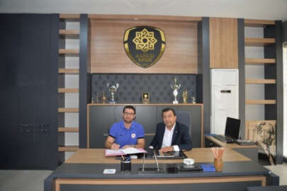 Karesispor Fahri Güler ile sözleşme yeniledi