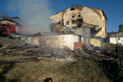 Yangında 20 bin lira kül oldu