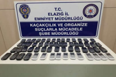Yol uygulamasında kaçak cep telefonları ele geçirildi
