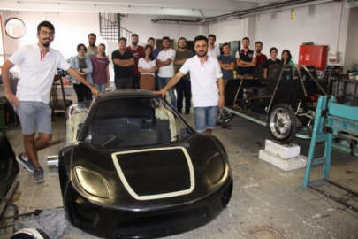 18 Üniversiteli ürettikleri araç ile 450 kilometre gitmeyi hedefliyor