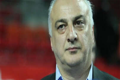 Fenerbahçe Asbaşkanı Hakan Dinçay hayatını kaybetti