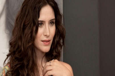 Fi'nin son bölümlerinde Belçim Bilgin süprizi