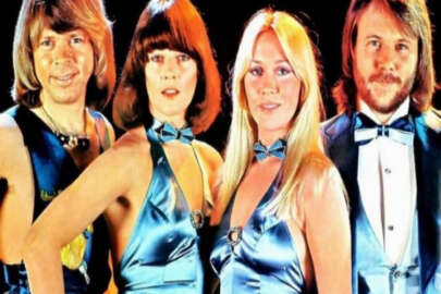 Efsane müzik grubu ABBA yeniden birleşiyor