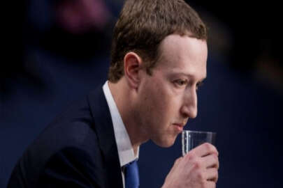 Facebook'ta deprem! Dev isim istifa etti