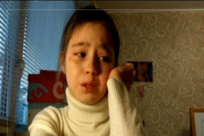 YouTube mağduru kız... Hayran buluşmasına kimse gelmeyince gözyaşlarına boğuldu