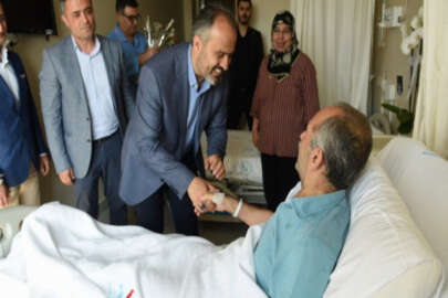 Başkan Aktaş'tan hastalara 'bayram' ziyareti