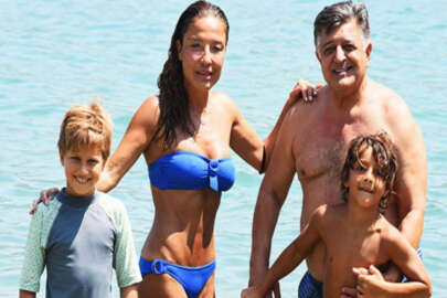 Yılmaz Vural ikinci eşiyle tatilde...