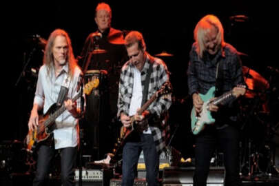 Dünyanın en çok satan albüm rekoru artık Eagles'ın