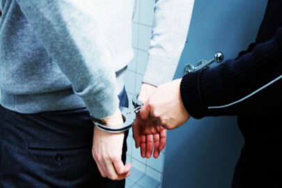 Kırmızı bültenle aranan mafya lideri böyle yakalandı