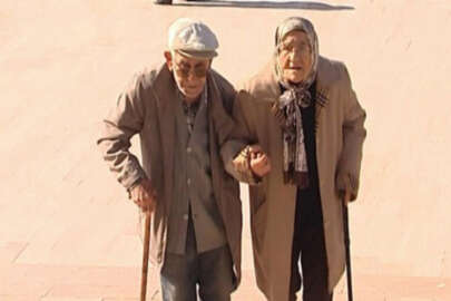 İşte o yaşlı çift! Cumhuriyet kurulduğunda 8 yaşındalarmış