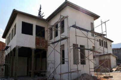 Tarihi Bursa evleri yeniden canlanıyor