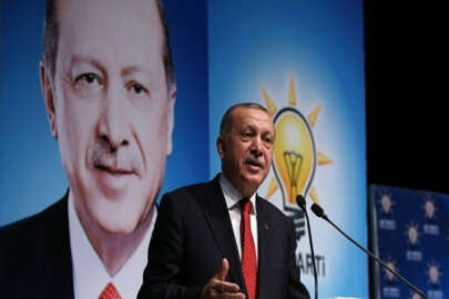 'AK Parti propaganda için Turkcell'in uygulamasıyla anlaştı