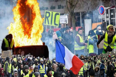 Sarı yeleklilerin gösterileri Fransa'yı sarstı