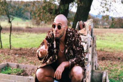 Rapçi Ben Fero, dinlenme rekoru kırdı