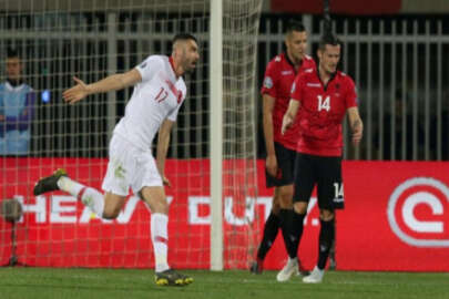A Milliler, Arnavutluk'u 2 golle devirdi