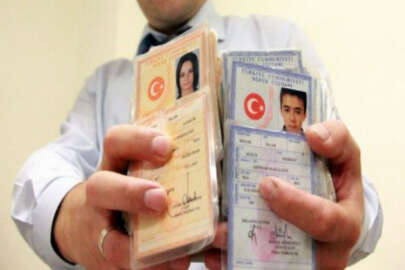 Seçimde eski kimlikle oy kullanılır mı?