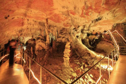 Bursa'daki Oylat Mağarası 30 bin ziyaretçi bekliyor