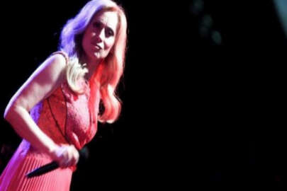 Ünlü şarkıcı Lara Fabian'ın  istekleri pes dedirtti!