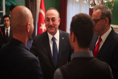 Çavuşoğlu Meksika'daki Türk toplumu ile görüştü
