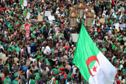 Cezayir'de İşçi Partisi genel sekreterinin tutukluluğu devam edecek