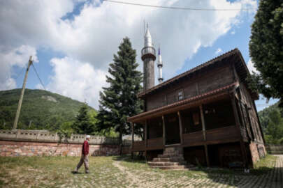 Bursa'daki 'çivisiz cami' yıllara meydan okuyor