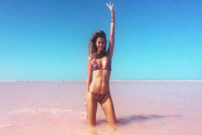 Ünlü manken hamileyken çektirdiği çıplak pozunu paylaştı