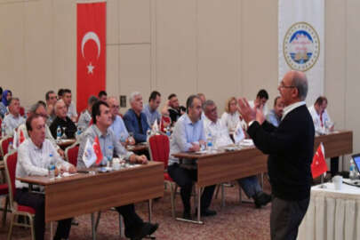 Bursa'da belediye başkanlarına 'stres ve motivasyon' eğitimi